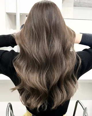 ロング n/m by JIL BLAN KAIのヘアスタイル