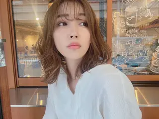 セミロング カラー ⭐️迫田 ゆう⭐️のヘアスタイル