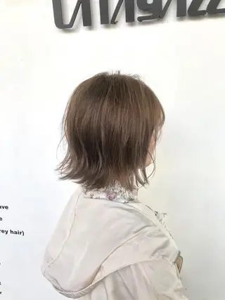ショート カラー 東條 克義のヘアスタイル
