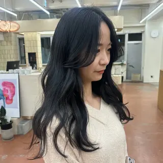 ロング カラー 山内 瑠莉のヘアスタイル