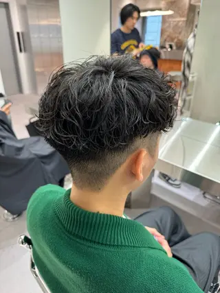 ショート パーマ メンズ 波巻きスパイラルパー マ/シャドウパーマ駿のヘアスタイル