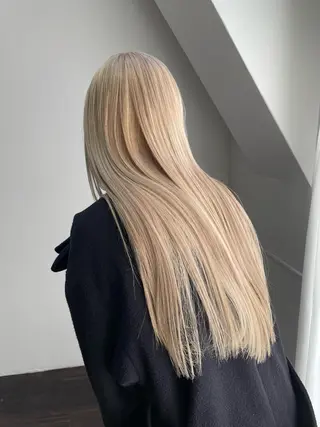 ロング オカモト ミユウのヘアスタイル