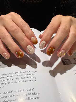 ネイル ЯH.nail JURIのネイルデザイン