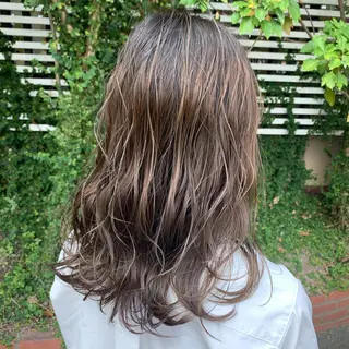 セミロング カラー 髪質改善 の達人/杉原碧仁のヘアスタイル