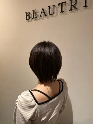 ミディアム 石川 幸呼のヘアスタイル