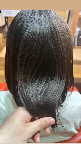 ミディアム パーマ 花澤 紗更のヘアスタイル