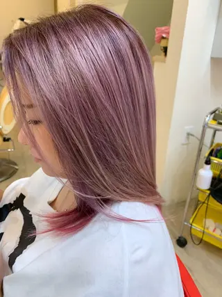 カラー 岡本 幸法のヘアスタイル