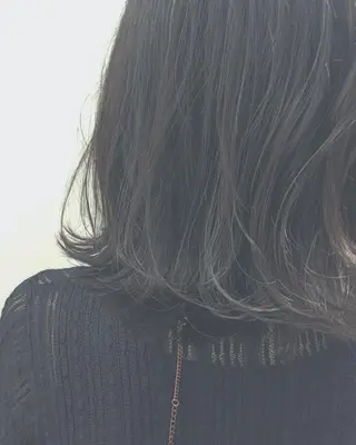 ミディアム カラー 代表　土屋ヒロユキ ショートカットのヘアスタイル