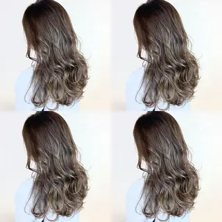 ロング カラー 韓国レイヤーカット/ ダブルカラーのヘアスタイル