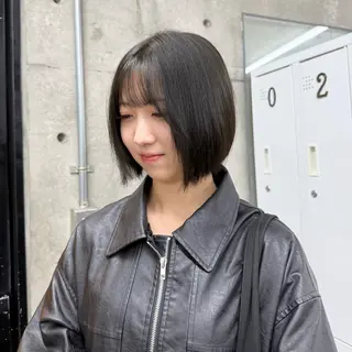 ショート カラー Runa/大人 かわいいハイトーンのヘアスタイル