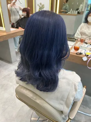 カラー KENJE湘南台 田澤明菜のヘアスタイル
