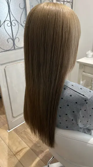 ロング カラー 似合わせ 顔周りYUUGAのヘアスタイル