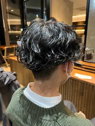 ショート パーマ メンズ 波巻きスパイラルパー マ/シャドウパーマ駿のヘアスタイル