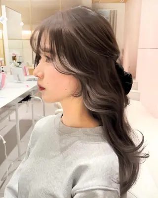 セミロング カラー ヘアアレンジ 🤎小顔レイヤー /ベージュ🤎友香のヘアスタイル