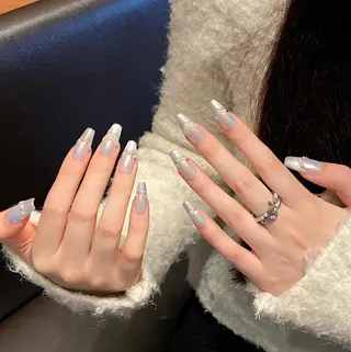 ネイル KIMI 🐰のネイルデザイン