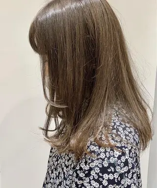 セミロング カラー KEN KENのヘアスタイル
