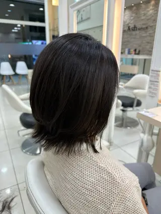 ミディアム 伊佐 愛のヘアスタイル