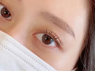 アイブロウ 岩根 ななみのマツエク・マツパデザイン