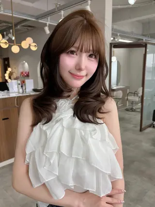 ミディアム カラー 藤野 結衣のヘアスタイル