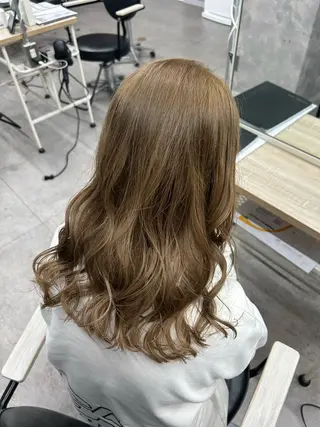 カラー 暖色カラー🪷 オタク美容師🎶のヘアスタイル