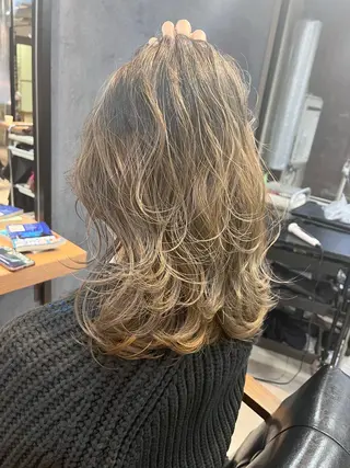 ロング カラー ヘアアレンジ キッズ ネイル マツエク・マツパ アイブロウ 透明感カラー🤎 ゆりのヘアスタイル