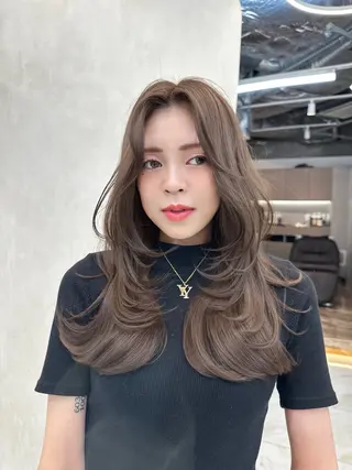 ロング カラー 韓国風レイヤーカラー ライムのヘアスタイル