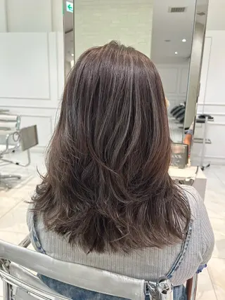 ミディアム カラー 特殊カラー/ブリーチ 道満ゆいなのヘアスタイル