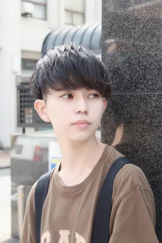 ミディアム カラー パーマ メンズ 【公式】amble luxe池袋東口🩷のヘアスタイル