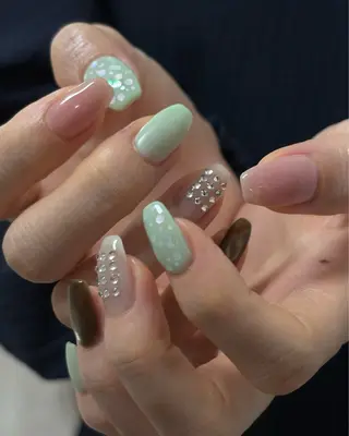 ネイル Noël新宿南口 arisaのネイルデザイン