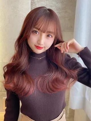 ロング 渡辺 麻衣のヘアスタイル