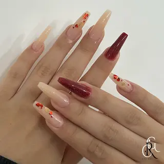 ロング 美フォルムスカルプ✨ RENAのネイルデザイン