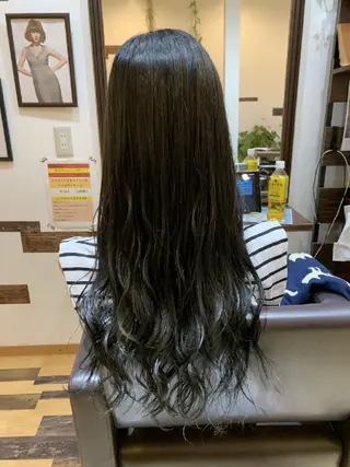 ロング カラー サトウ シューイチのヘアスタイル
