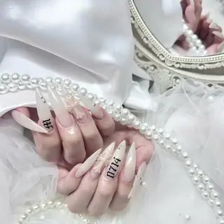 ネイル Lumo所属・めろち ちゃんのネイルデザイン