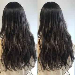 ロング カラー 小栗 麻衣のヘアスタイル