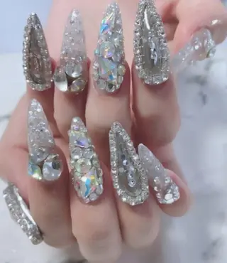 ネイル ネイリストヨ ヨのネイルデザイン