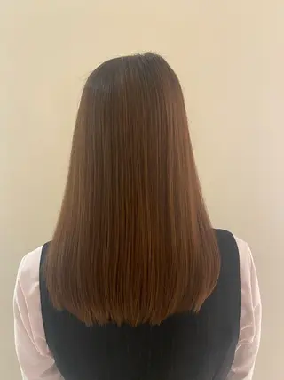 セミロング 網谷 華乃のヘアスタイル