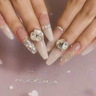 ネイル nailsalon mieuxのネイルデザイン