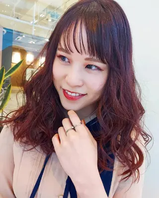 セミロング カラー ブリーチ・ハイトーン 特化🎉内山のヘアスタイル