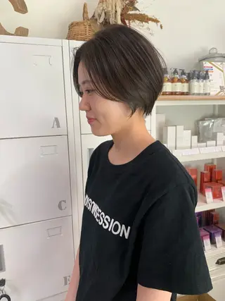 ショート カラー stylist店長 岡本真依のヘアスタイル