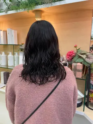 ミディアム カラー パーマ ヘアアレンジ 山下 とよかのヘアスタイル