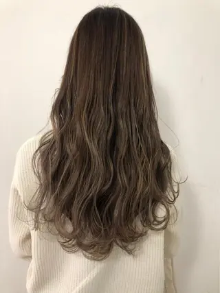 ミディアム カラー 西村あきや トレンド韓国ヘアのヘアスタイル