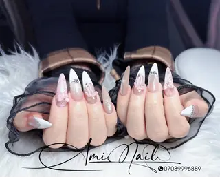 ネイル Ami Nailsのネイルデザイン
