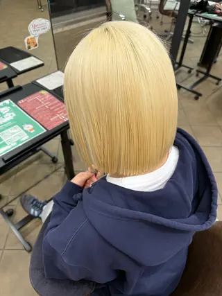 ミディアム 松本 仁美のヘアスタイル