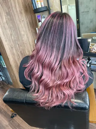 ロング カラー Lull1人美容室 バレイヤージュのヘアスタイル