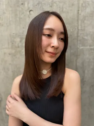 セミロング ICON所属・艶美髪マスター 店長✂︎YUKKEのヘアスタイル