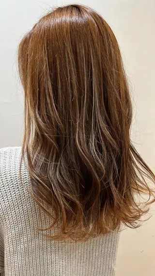 セミロング カラー LadyBeetle 山本泰史のヘアスタイル
