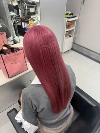 ロング カラー 🌈推し活ハイトーン 💫荒川結星のヘアスタイル