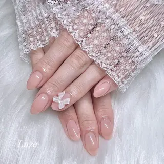 ネイル Luze 泉 明日花のネイルデザイン