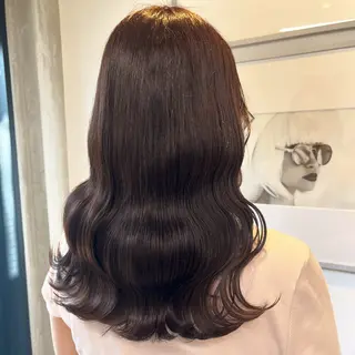 ロング カラー カジュアルを女っぽく 𝗮𝘆𝗮𝗰𝗼のヘアスタイル