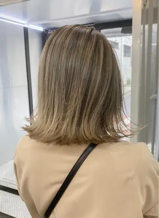 セミロング カラー 海外デザイン🇺🇸 石渡諒太のヘアスタイル